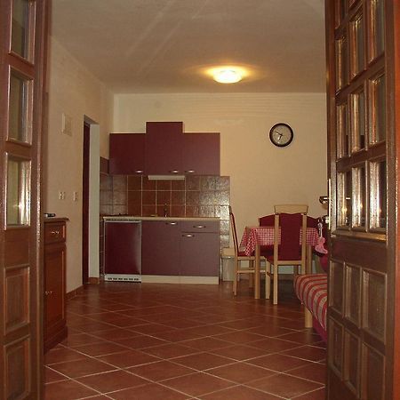 Apartments Jadranka 普拉 外观 照片