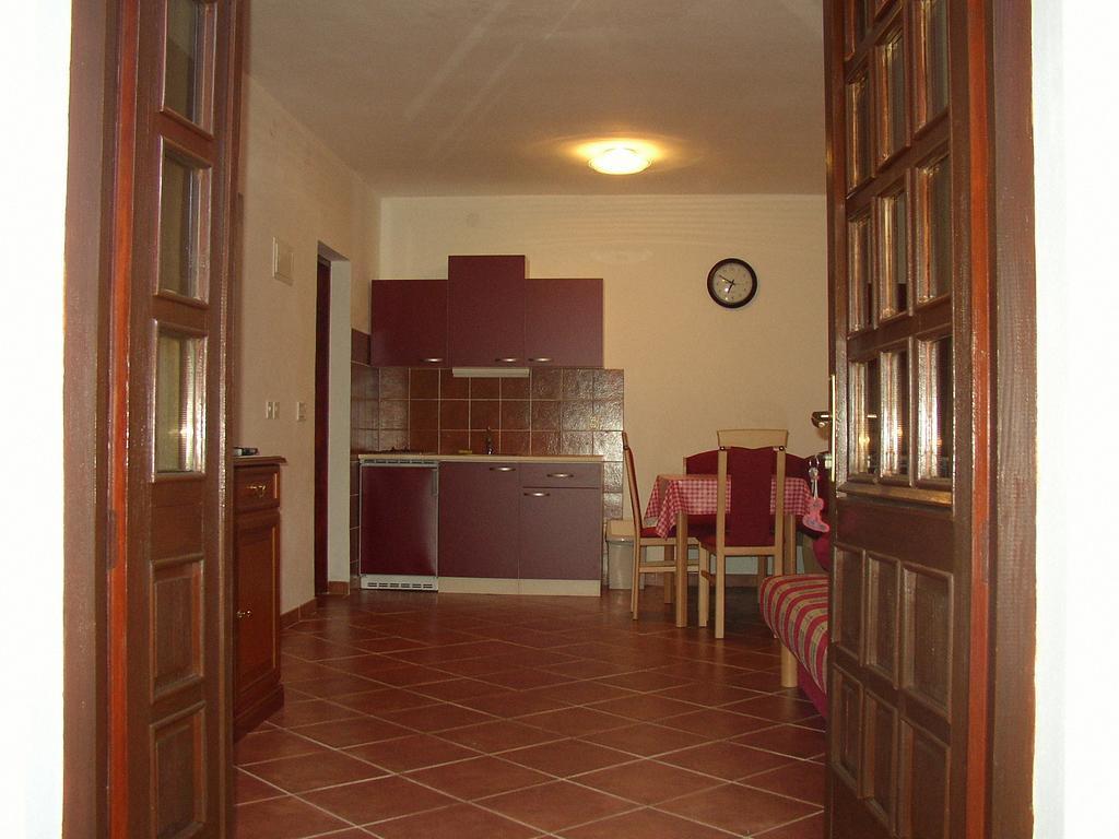 Apartments Jadranka 普拉 外观 照片
